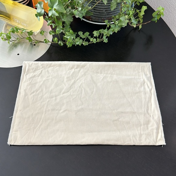 Louis Vuitton Dust Bag - Picture 3 of 3